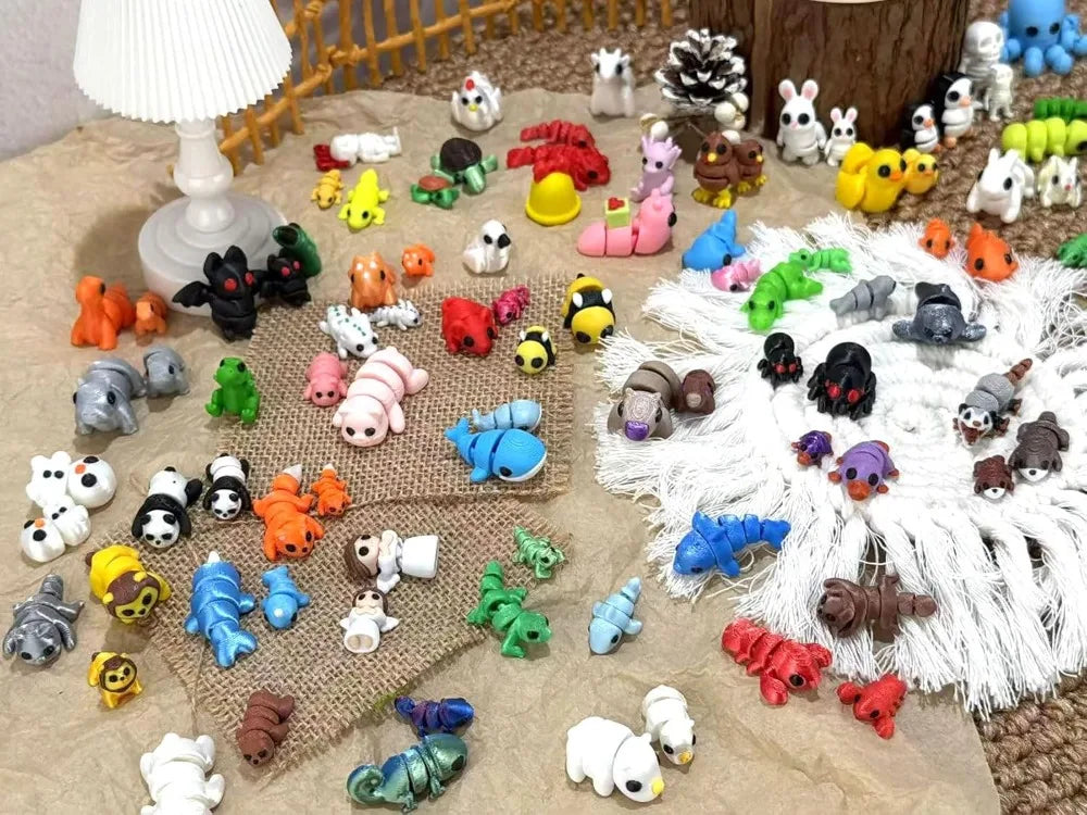 102 Pcs 3D Printed Animal Figurines Set, Flexible Articulated Fidget Toys, Cute Desk Decor, Party Favors